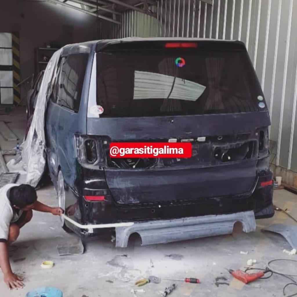  Bengkel  Pengecatan Mobil  di Depok Toyota Alphard ANH10 